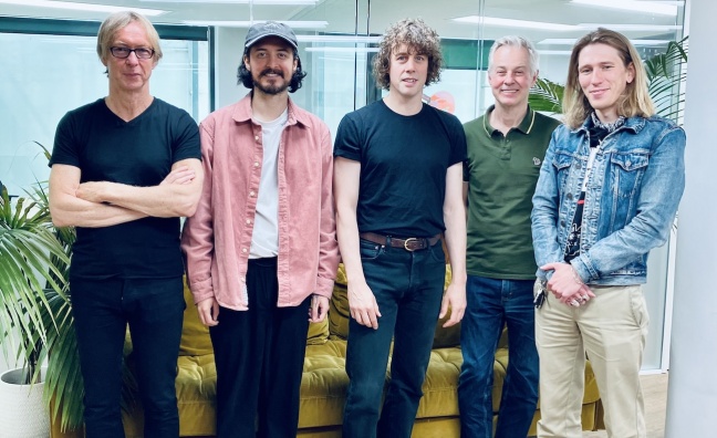 Cooking Vinyl and V2 Records join forces for Razorlight album