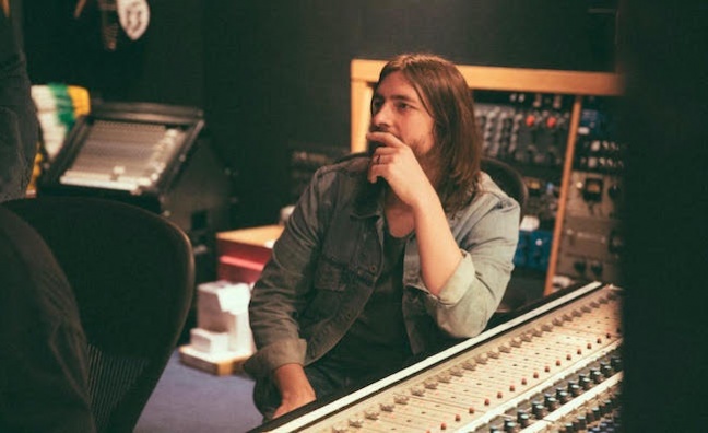 Universal Music Publishing Group signs Grammy-winning producer Dave Cobb