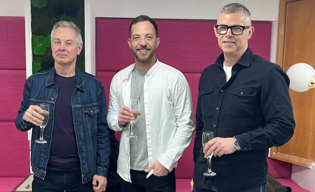 James Morrison signs worldwide artist services deal with Cooking Vinyl