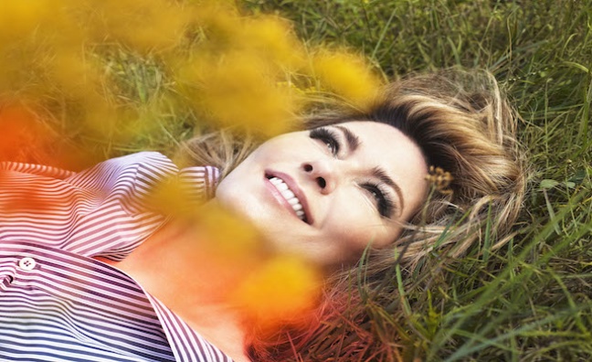 Shania Twain takes No.1 spot as albums race hots up